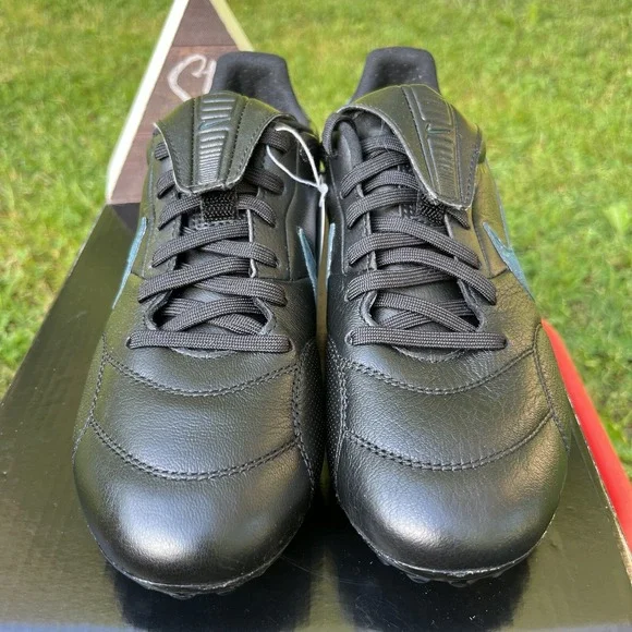 The Nike Premier III FG Men Size 5.5 /‎ Women Size 7 Deep Jungle Soccer Cleats